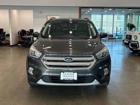 Used 2019 Ford Escape SEL AWD/4WD image 2
