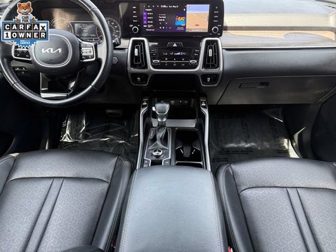 Certified 2023 Kia Sorento X-Line EX AWD/4WD image 10