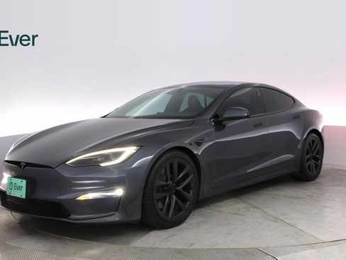 Used 2023 Tesla Model S image 2