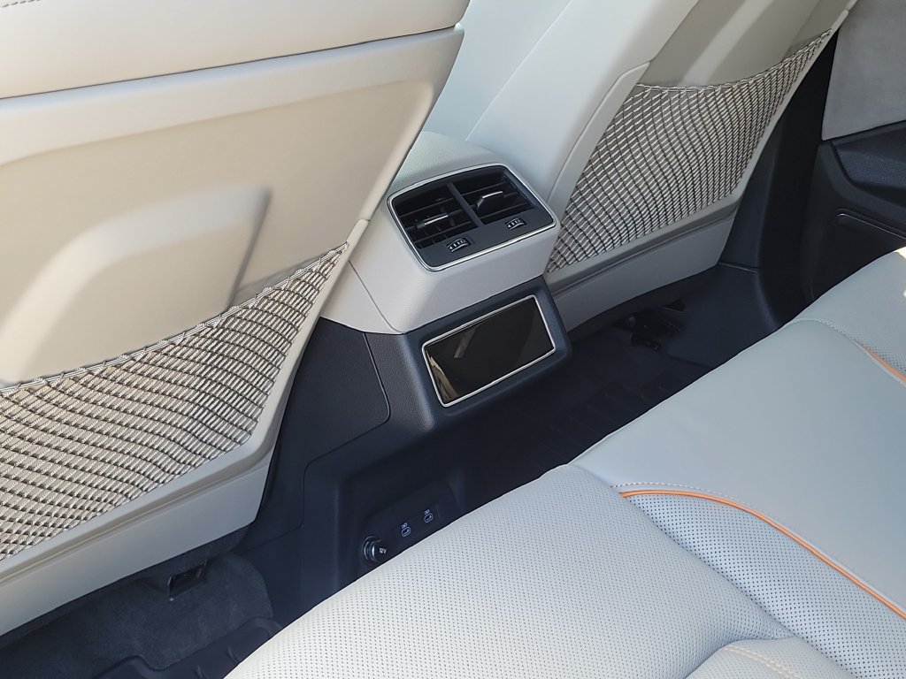 Certified 2024 Audi Q8 e-tron Prestige AWD/4WD image 16