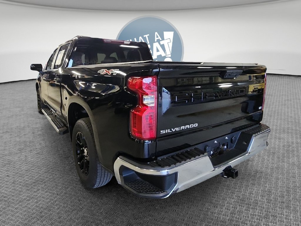 Used 2024 Chevrolet Silverado 1500 LT AWD/4WD image 7