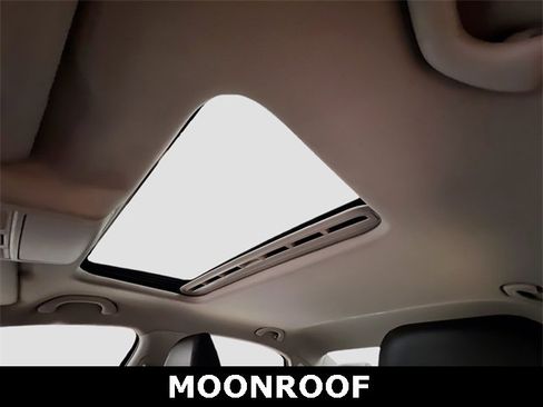 Used 2014 Volkswagen Passat 3.6 SEL Premium image 7