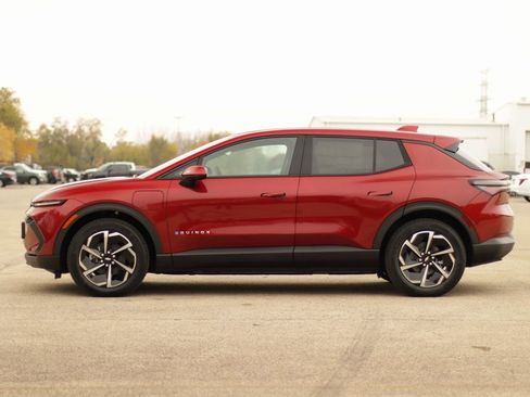 New 2026 Chevrolet Equinox EV LT image 4