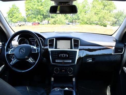 Used 2015 Mercedes-Benz ML 350 4MATIC image 14