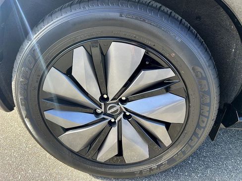 Certified 2023 Nissan Ariya FWD image 11