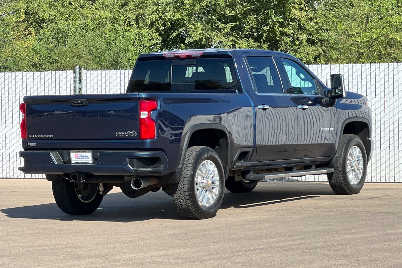 Used 2021 Chevrolet Silverado 2500 High Country w/ Z71 Off-Road Package AWD/4WD image 4
