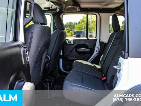 Used 2025 Jeep Wrangler Unlimited Sport AWD/4WD image 17