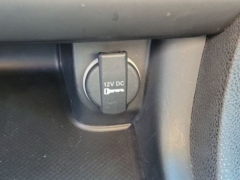 Used 2019 Dodge Charger R/T w/ Blacktop Package image 12