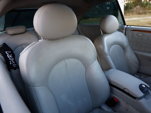 Used 2004 Mercedes-Benz CLK 320 Coupe image 17