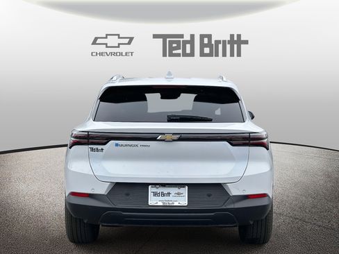 New 2026 Chevrolet Equinox EV LT image 5