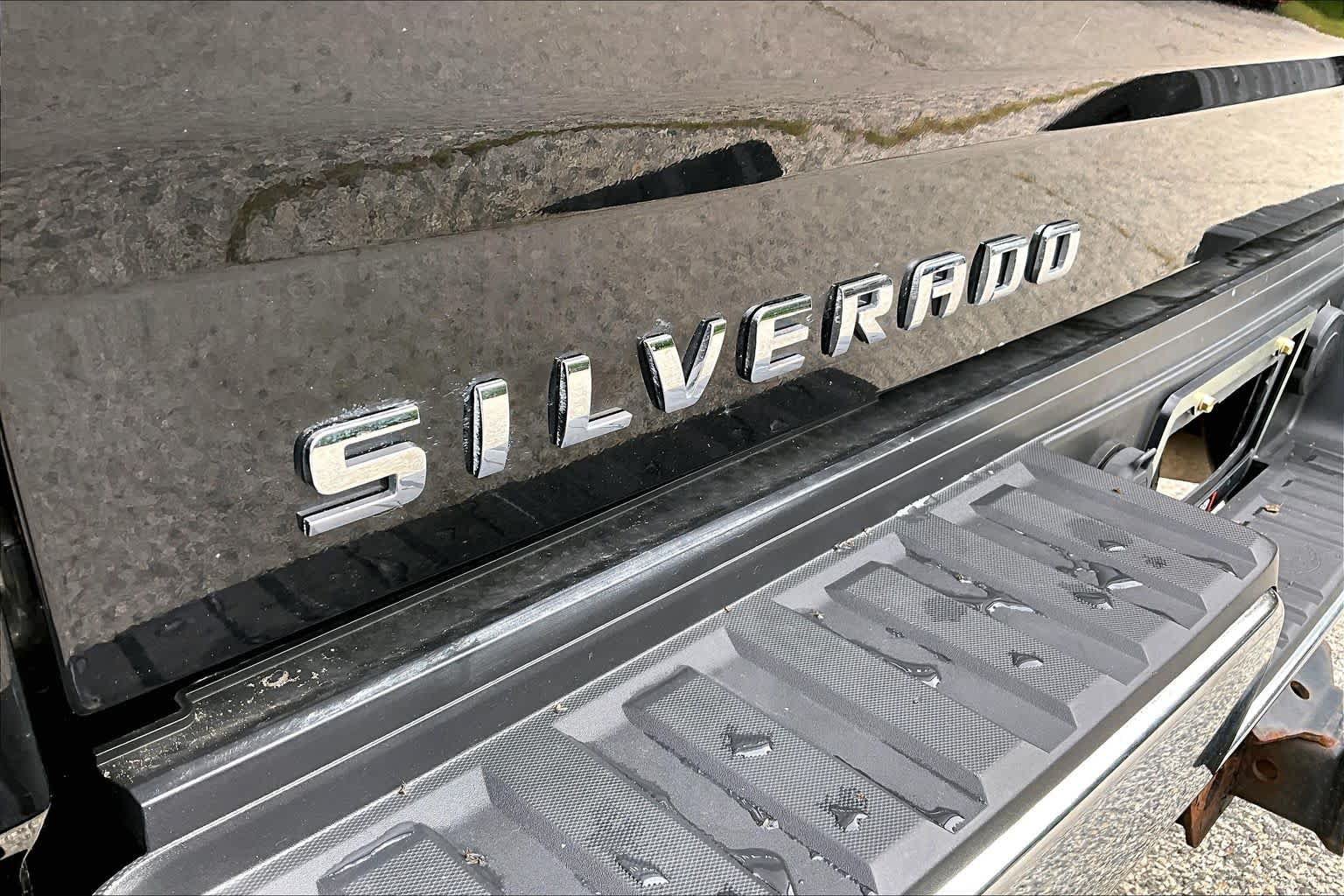 Used 2017 Chevrolet Silverado 2500 LT w/ All Star Edition AWD/4WD image 10