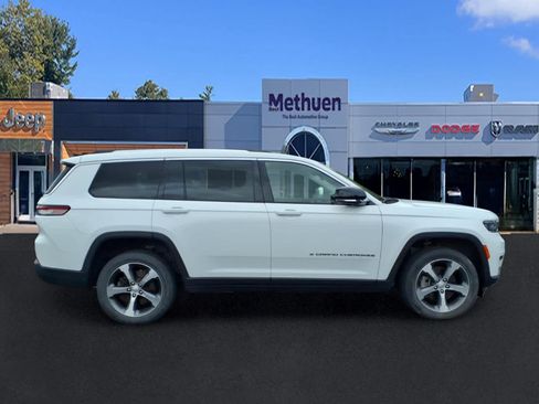 Used 2023 Jeep Grand Cherokee L Limited AWD/4WD image 3
