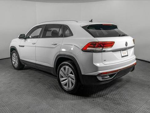 Used 2021 Volkswagen Atlas Cross Sport SE image 4