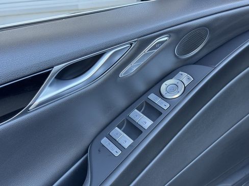 Used 2022 Genesis G80 2.5T image 24