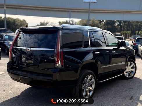 Used 2019 Cadillac Escalade Luxury image 6
