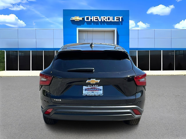 New 2026 Chevrolet Trax LS w/ Driver Confidence Package FWD image 5