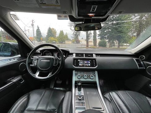Used 2016 Land Rover Range Rover Sport SE image 9