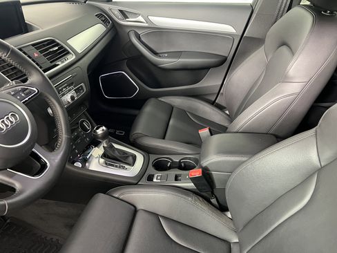 Used 2016 Audi Q3 2.0T Prestige w/ Prestige Package image 4