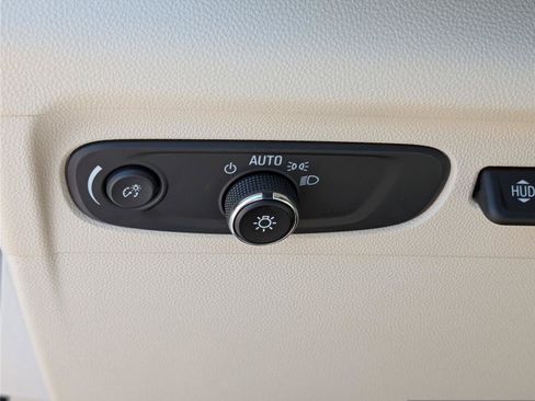 Used 2023 Buick Envision Avenir AWD/4WD image 24