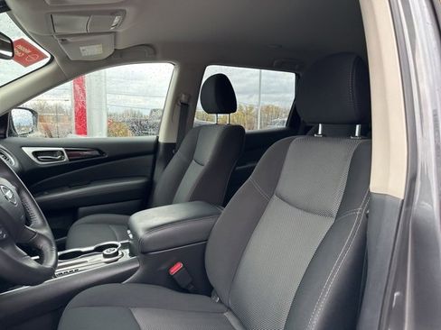 Certified 2020 Nissan Pathfinder SV image 22