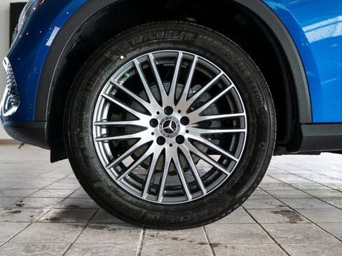 New 2026 Mercedes-Benz GLC 300 4MATIC image 9