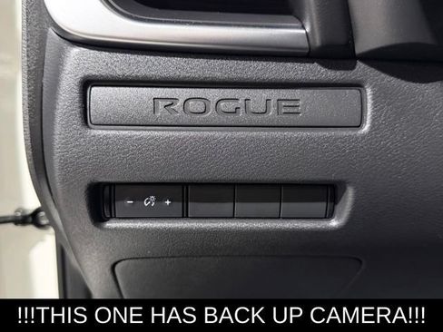 Used 2021 Nissan Rogue S AWD/4WD image 24