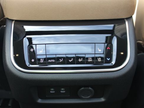 New 2026 INFINITI QX80 Luxe w/ Cargo Package image 41