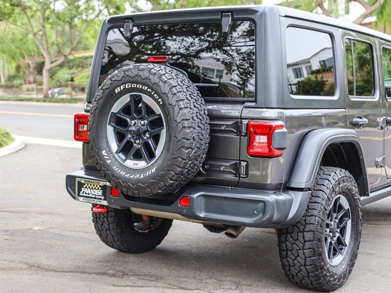 Used 2019 Jeep Wrangler Unlimited Rubicon AWD/4WD image 14