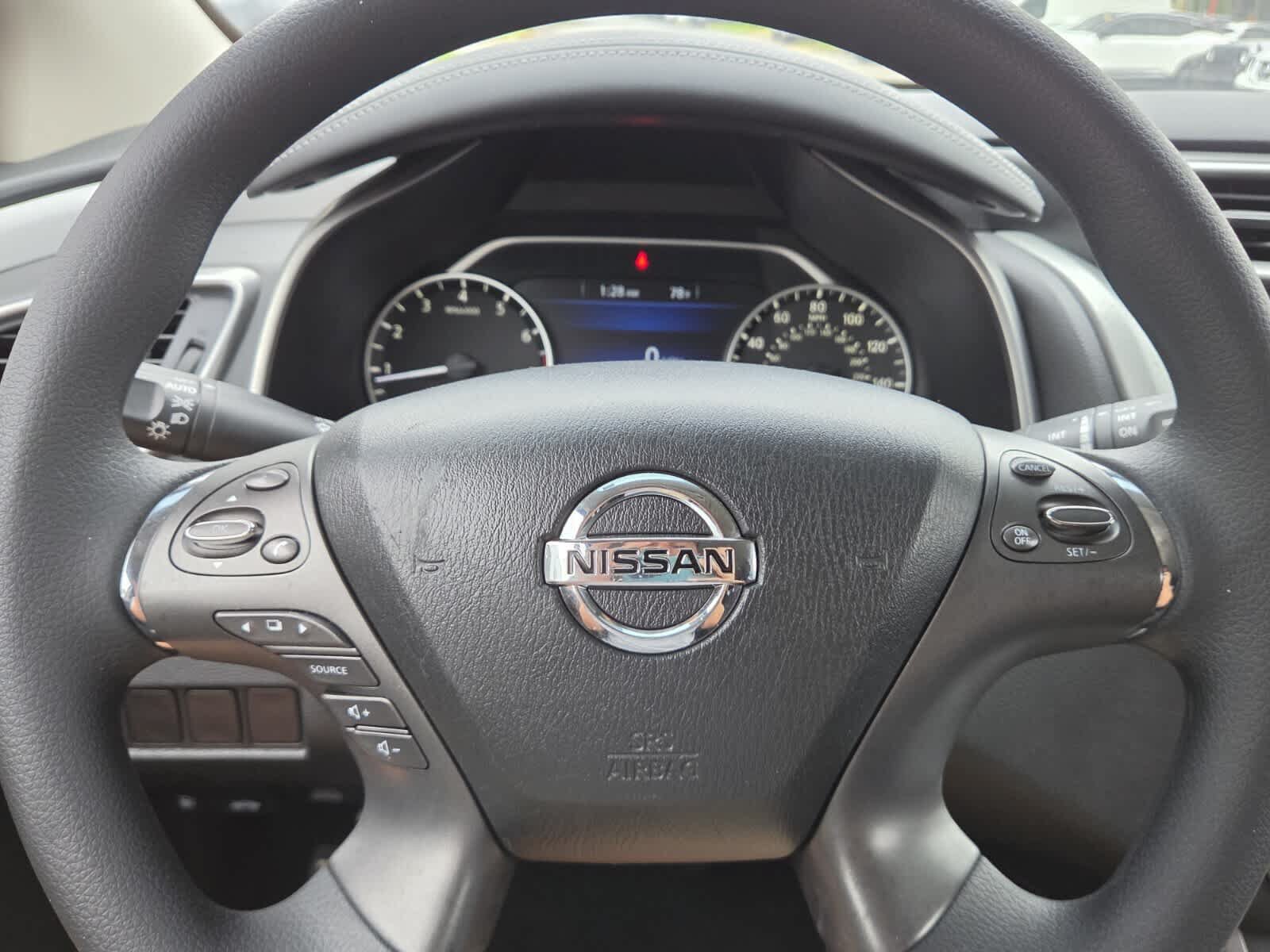 Used 2019 Nissan Murano S AWD/4WD image 11