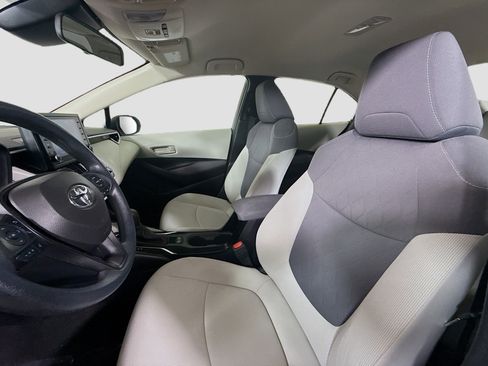 Used 2022 Toyota Corolla LE image 21