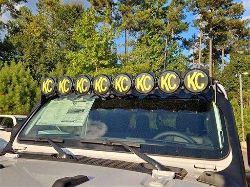 New 2025 Jeep Gladiator Rubicon w/ Convenience Group image 16