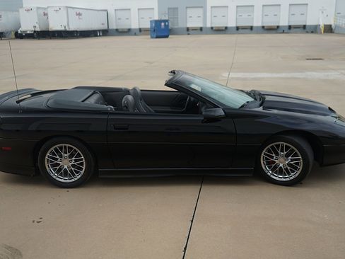 Used 1997 Chevrolet Camaro Z28 w/ Preferred Equipment Group 2 image 18