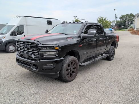 Used 2025 RAM 2500 Big Horn AWD/4WD image 3