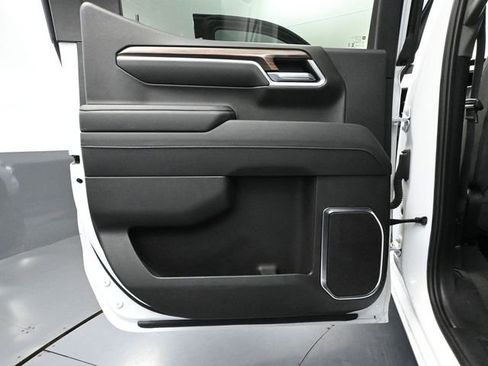 Used 2025 Chevrolet Silverado 1500 RST image 44