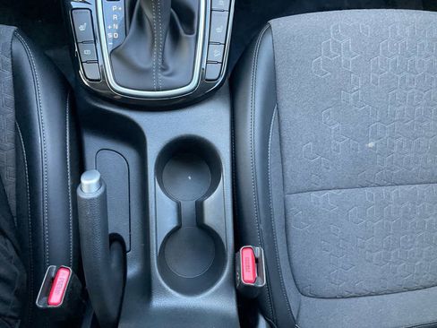 Used 2024 Kia Seltos S image 23