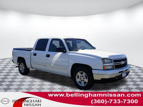 Used 2006 Chevrolet Silverado 1500 LT w/ Light Duty Power Package image 1