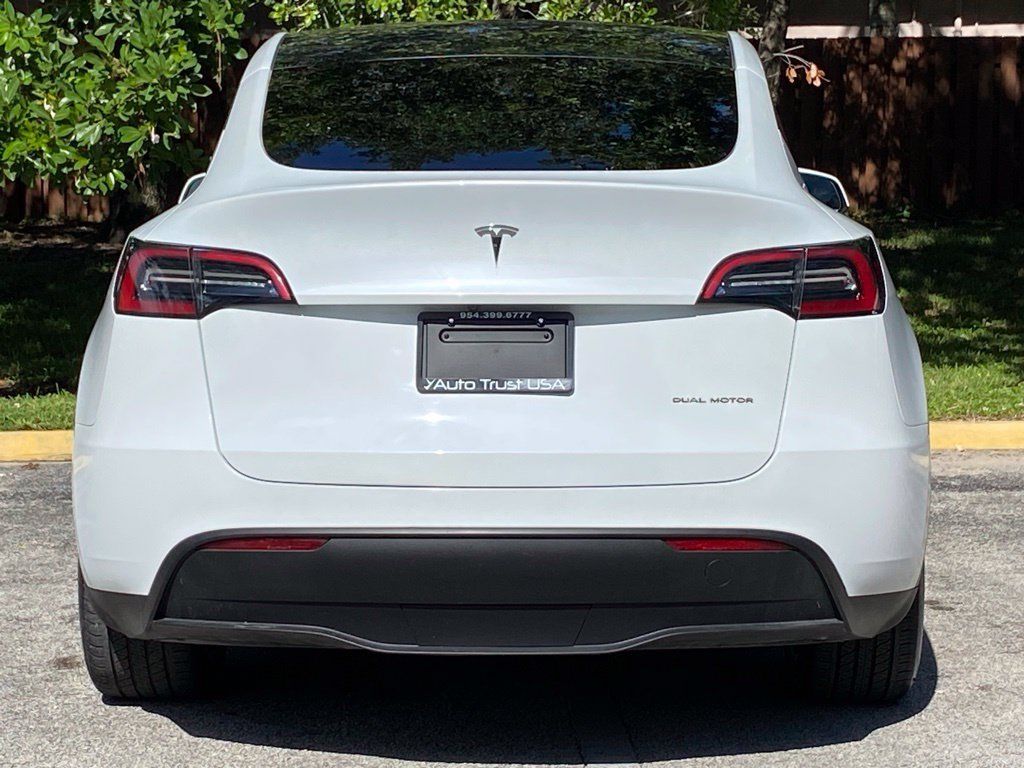 Used 2023 Tesla Model Y Long Range AWD/4WD image 10