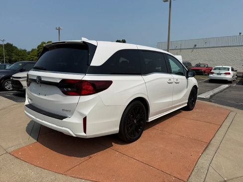 Used 2025 Honda Odyssey Sport-L image 6