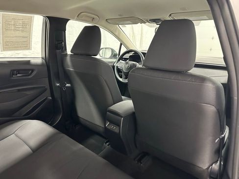 Used 2025 Toyota Corolla LE image 52