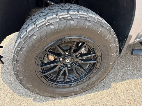 Used 2021 Chevrolet Silverado 1500 LT Trail Boss w/ Bed Protection Package AWD/4WD image 28