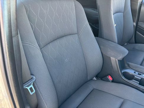 Used 2024 Toyota Corolla LE FWD image 31