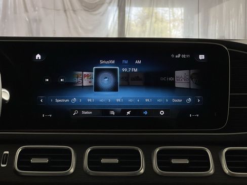 Used 2021 Mercedes-Benz GLE 350 4MATIC w/ Premium Package image 18