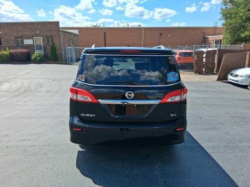 Used 2017 Nissan Quest SV FWD image 19