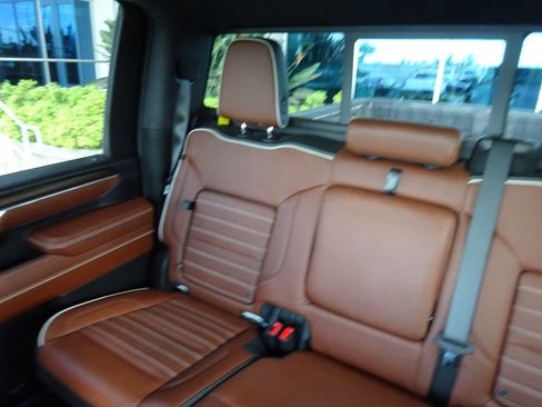 Certified 2024 GMC Sierra 2500 Denali Ultimate image 20