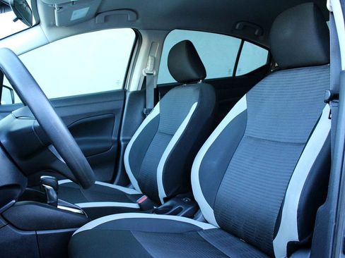 Used 2021 Nissan Versa SV image 12