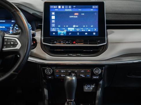 Used 2022 Jeep Compass Limited w/ Sun and Sound Group image 27