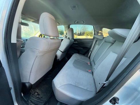 Used 2015 Honda CR-V LX image 8