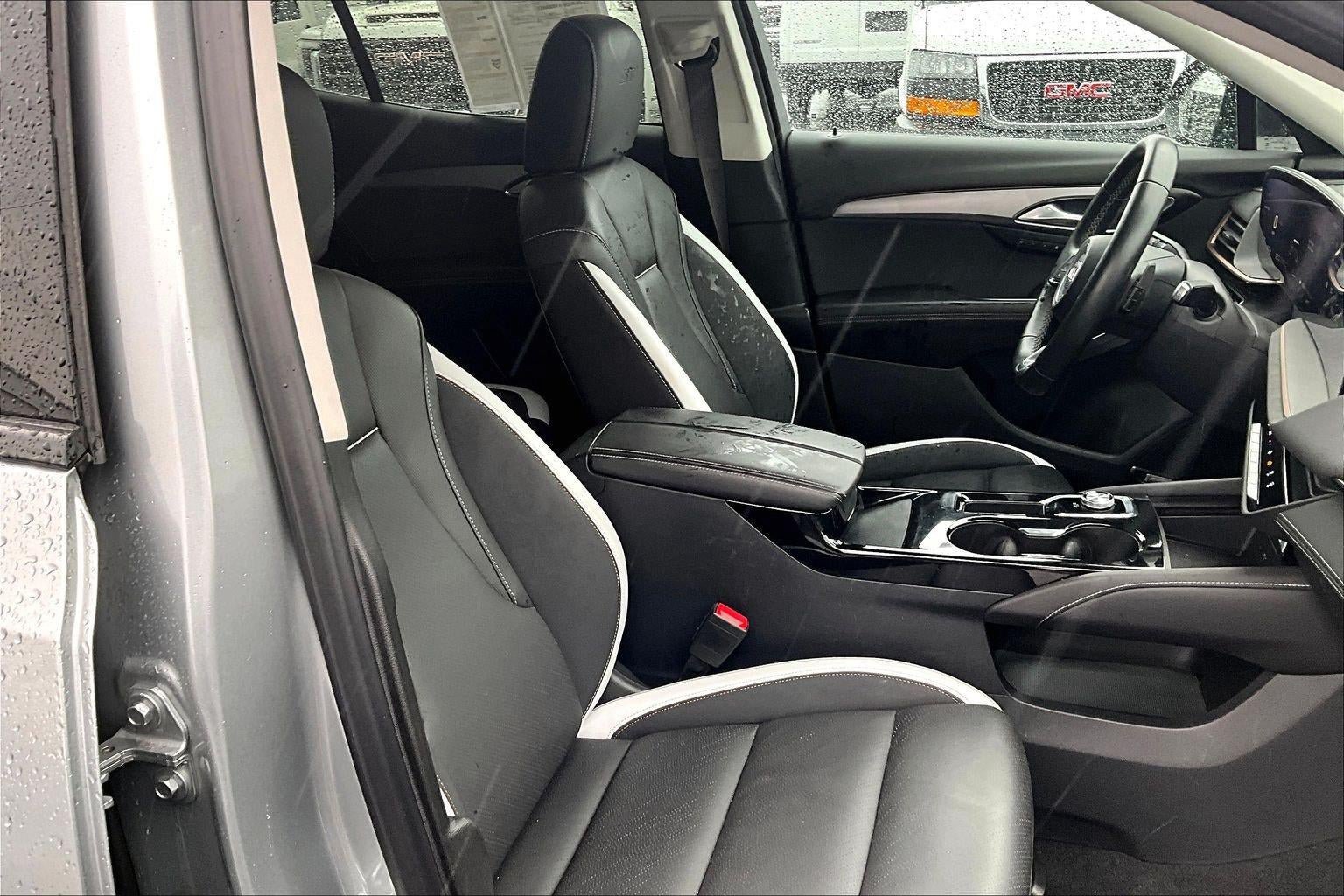 Used 2025 Buick Envision Sport Touring AWD/4WD image 7