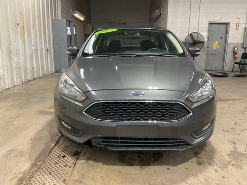 Used 2017 Ford Focus SEL image 2