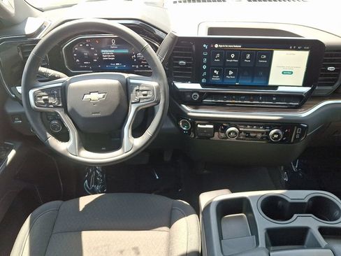 Certified 2026 Chevrolet Silverado 1500 LT AWD/4WD image 12